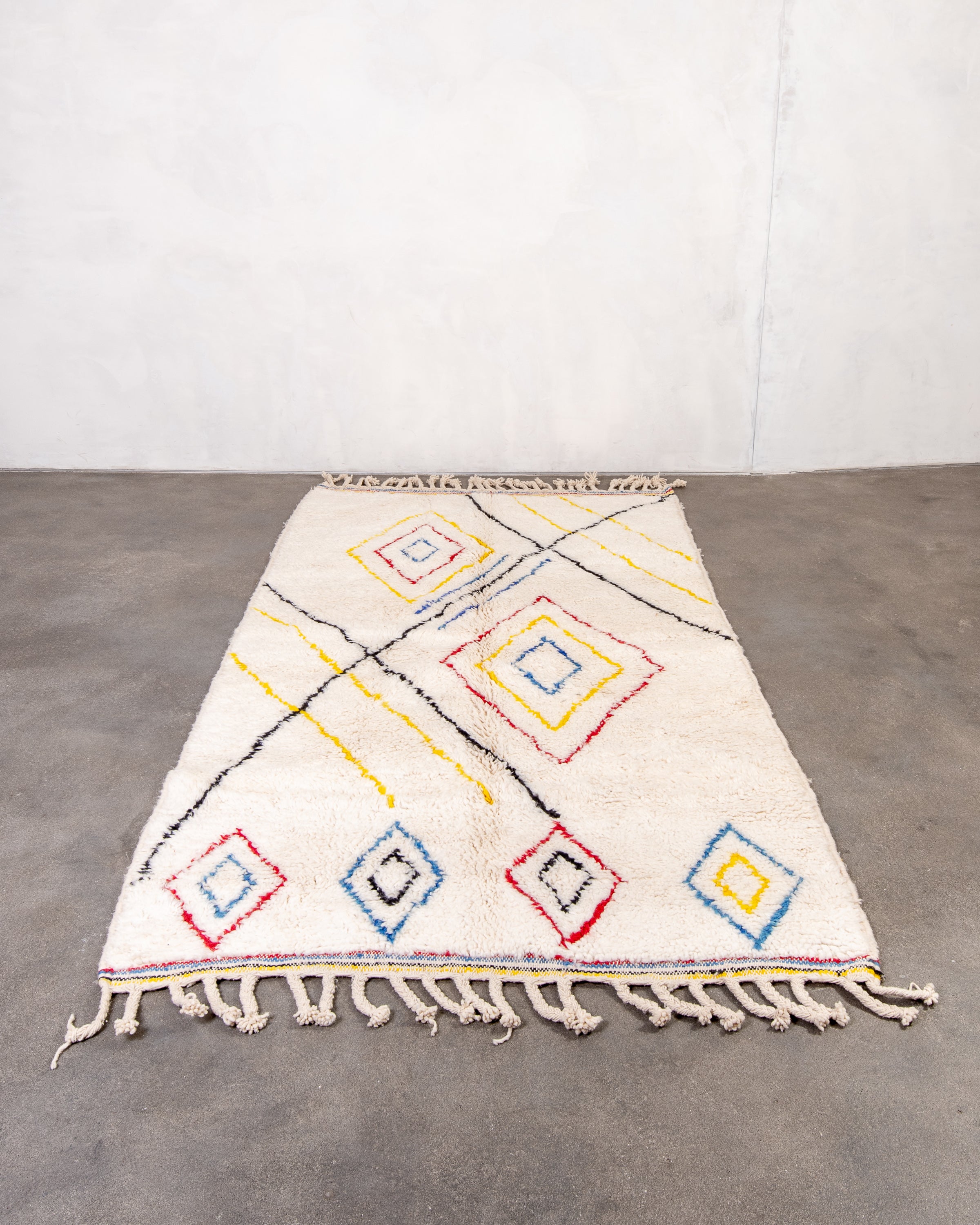 Modern designer handcrafted Berber rug from morocco Beniourain with beautiful colors and patterns